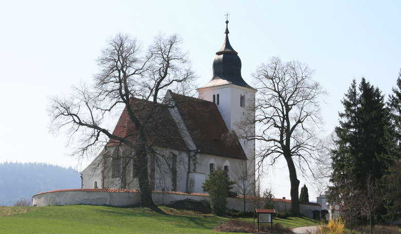 Kirche des Hl. Lorenz in Zdoun im ehemaligen Goldgräberdorf Zdoun